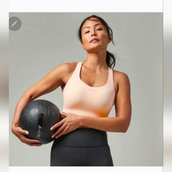 Athleta Phenomena sports bra 38C - Picture 4 of 7